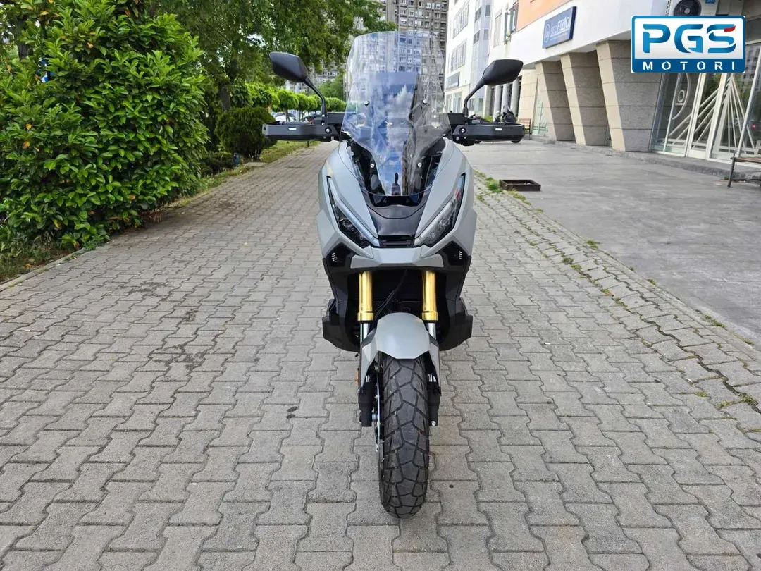 HONDA X-ADV 2025