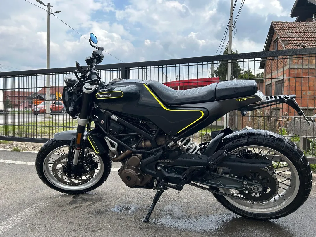 HUSQVARNA Svartpilen 401 2018
