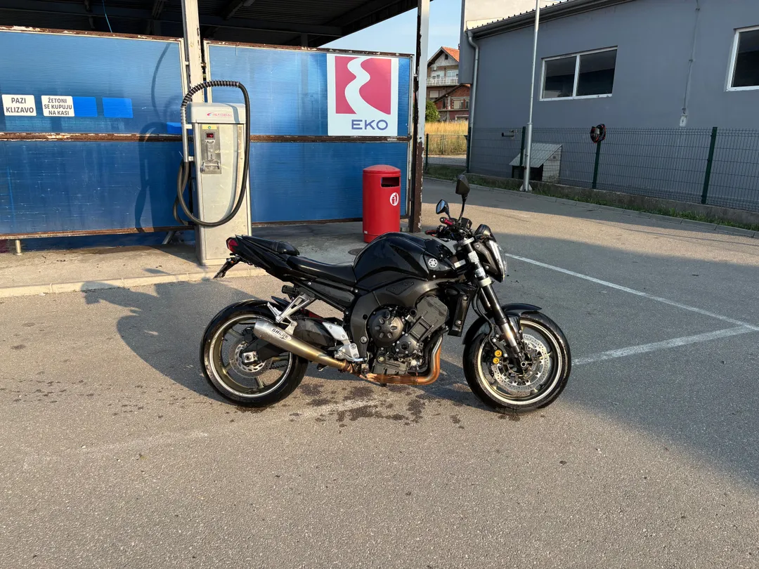 YAMAHA FZ1 2008