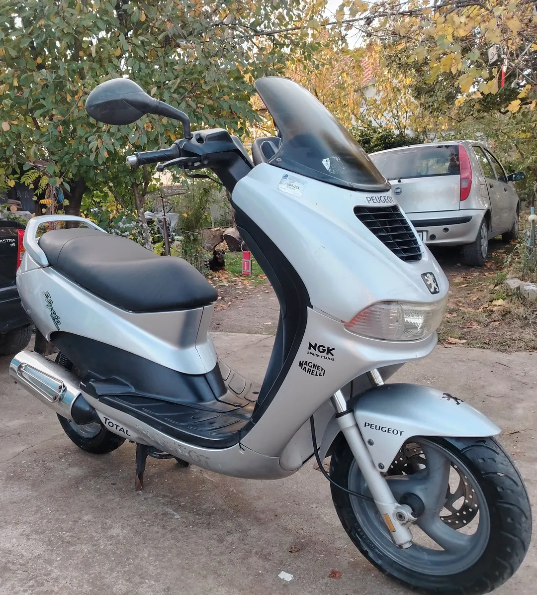 PEUGEOT Elyseo 2002