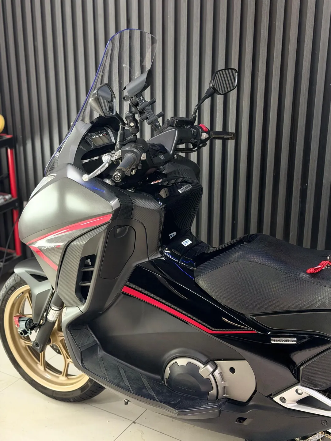 HONDA INTEGRA 2015
