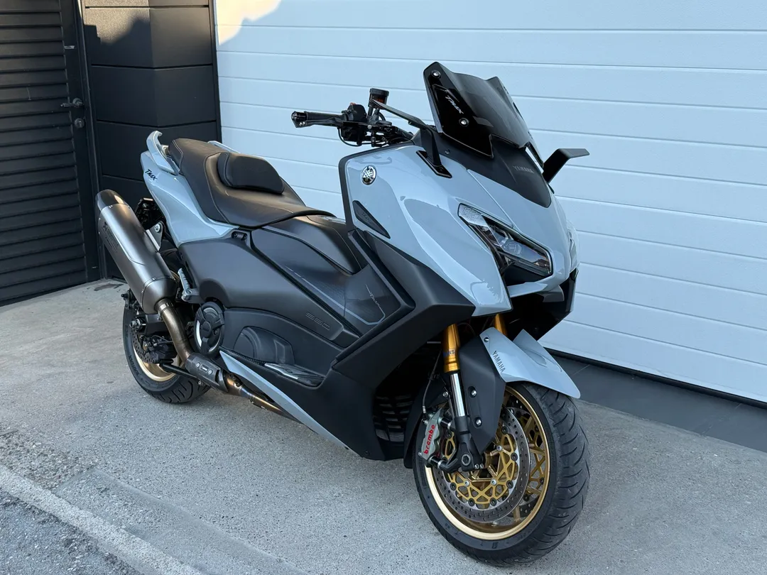 YAMAHA TMAX 560 Tech Max 2025
