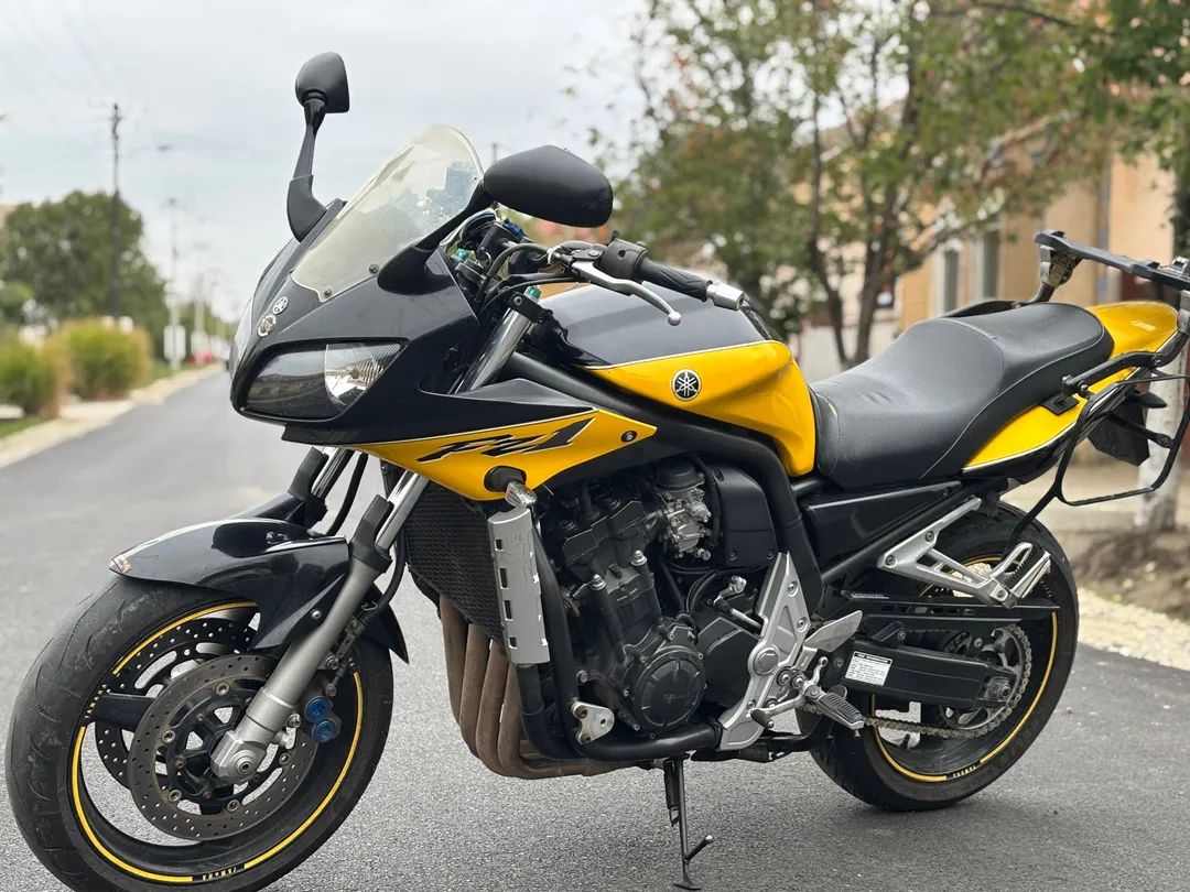 YAMAHA FZ1 Fazer 2003