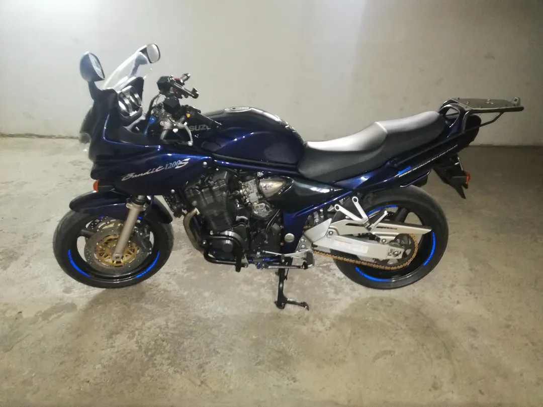 SUZUKI GSF1200S Bandit 2004