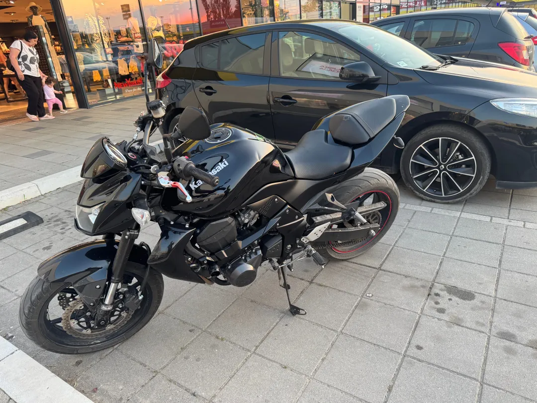 KAWASAKI Z750 2008