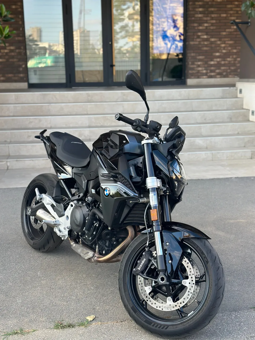 BMW F 900 R 2025