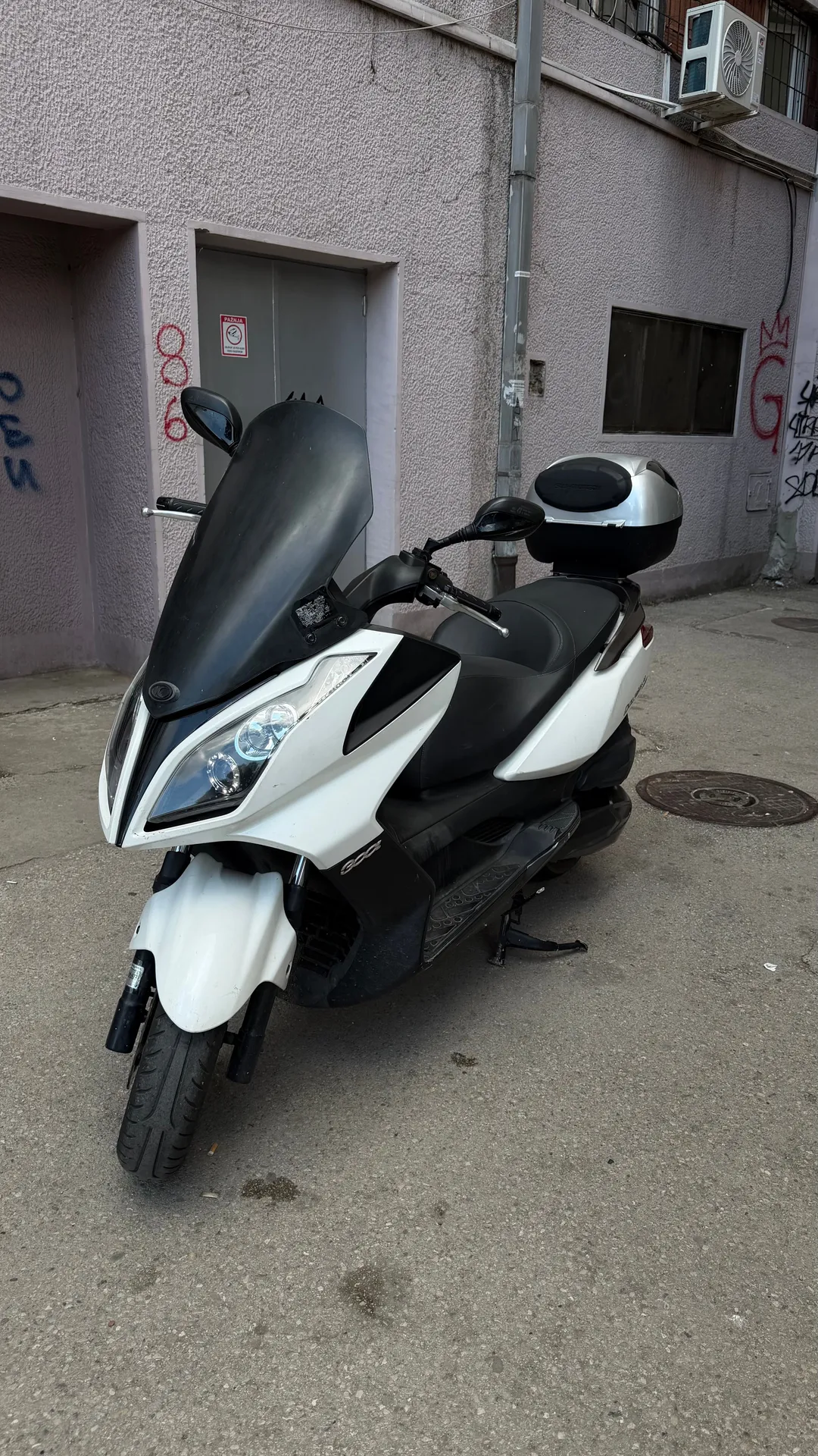 KYMCO Downtown 300i 2012