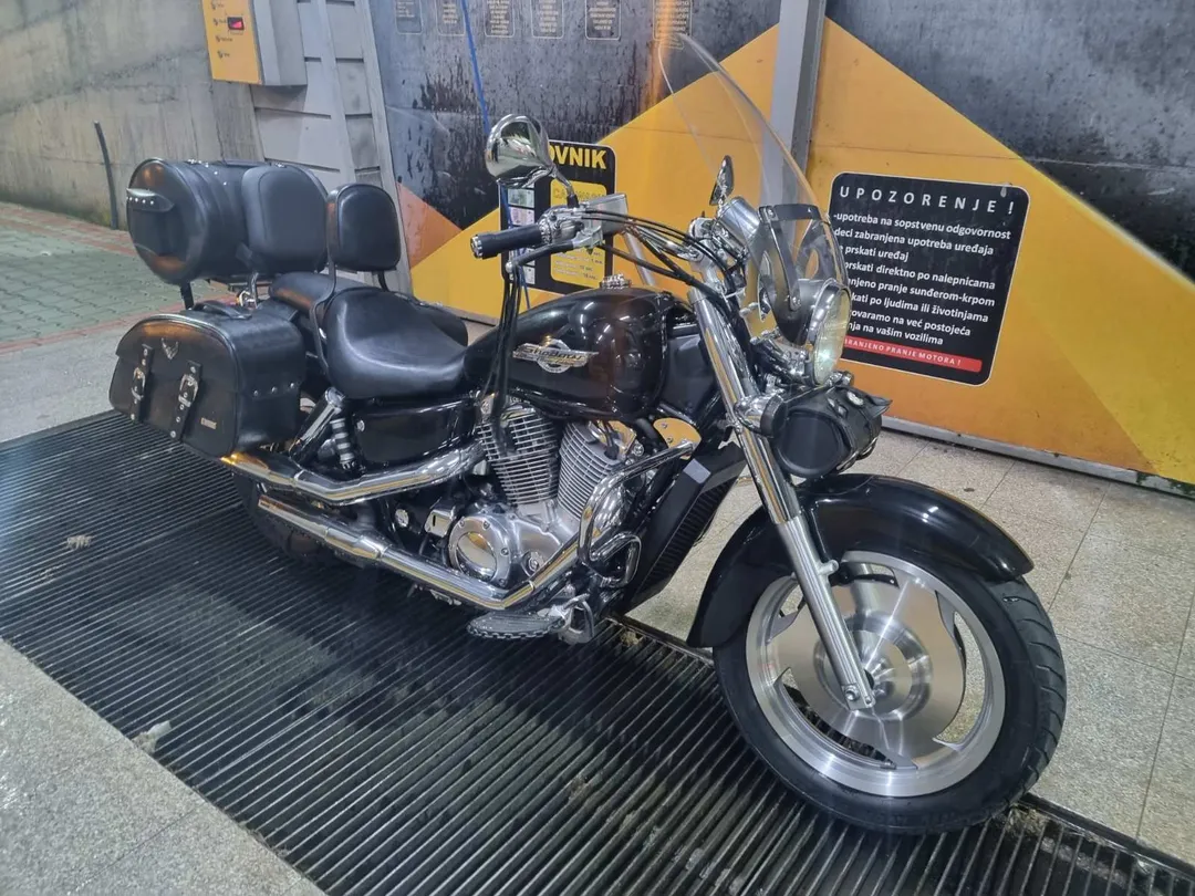 HONDA Shadow 1100 Sabre 2002