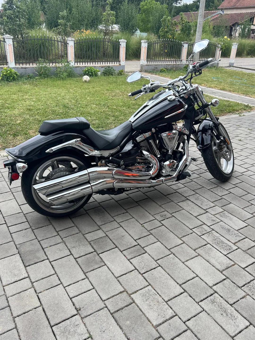 YAMAHA Raider 2009