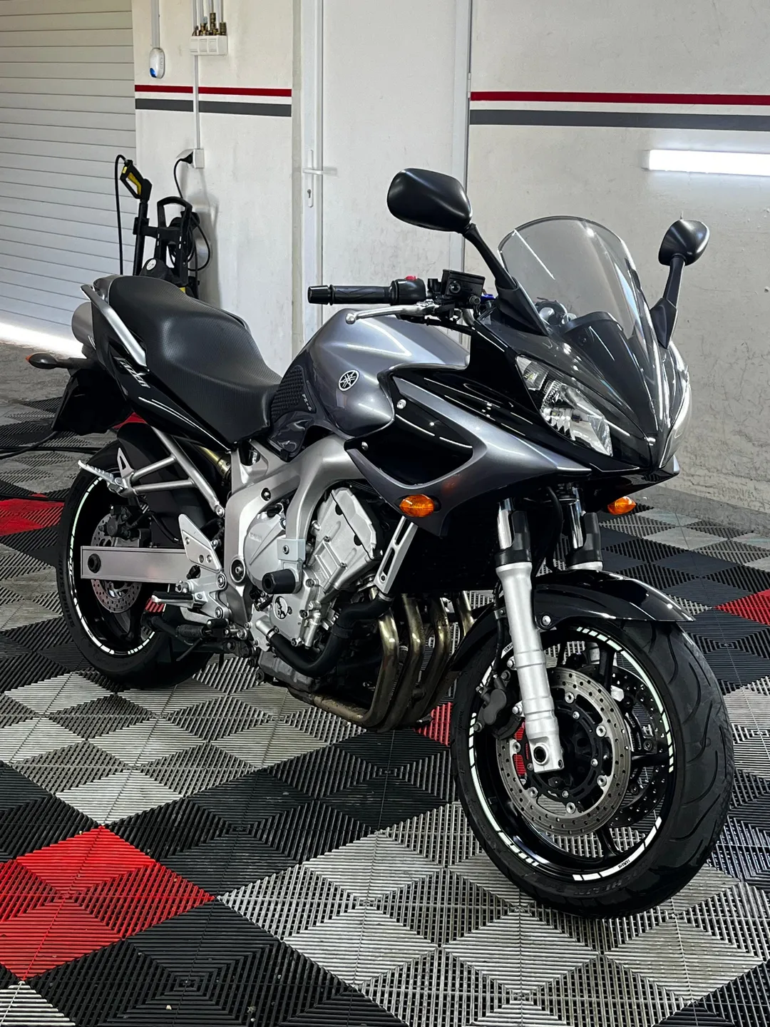 YAMAHA FZ6 2006