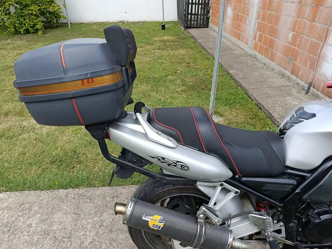 YAMAHA FZ600 FAZER 2001