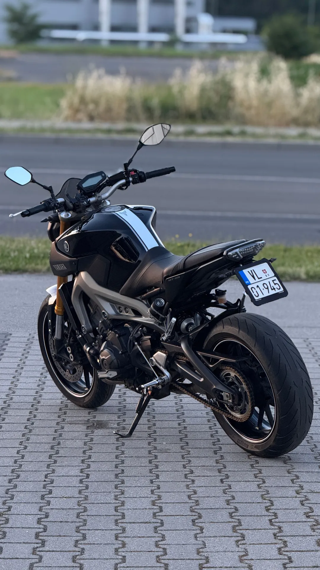 YAMAHA MT-09 2015
