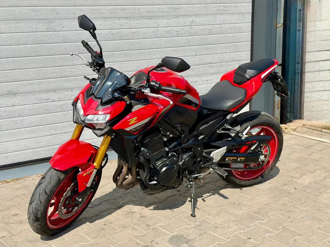 KAWASAKI Z900 2021