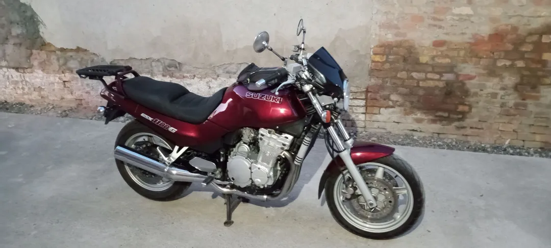 SUZUKI GSX-R1000 1992