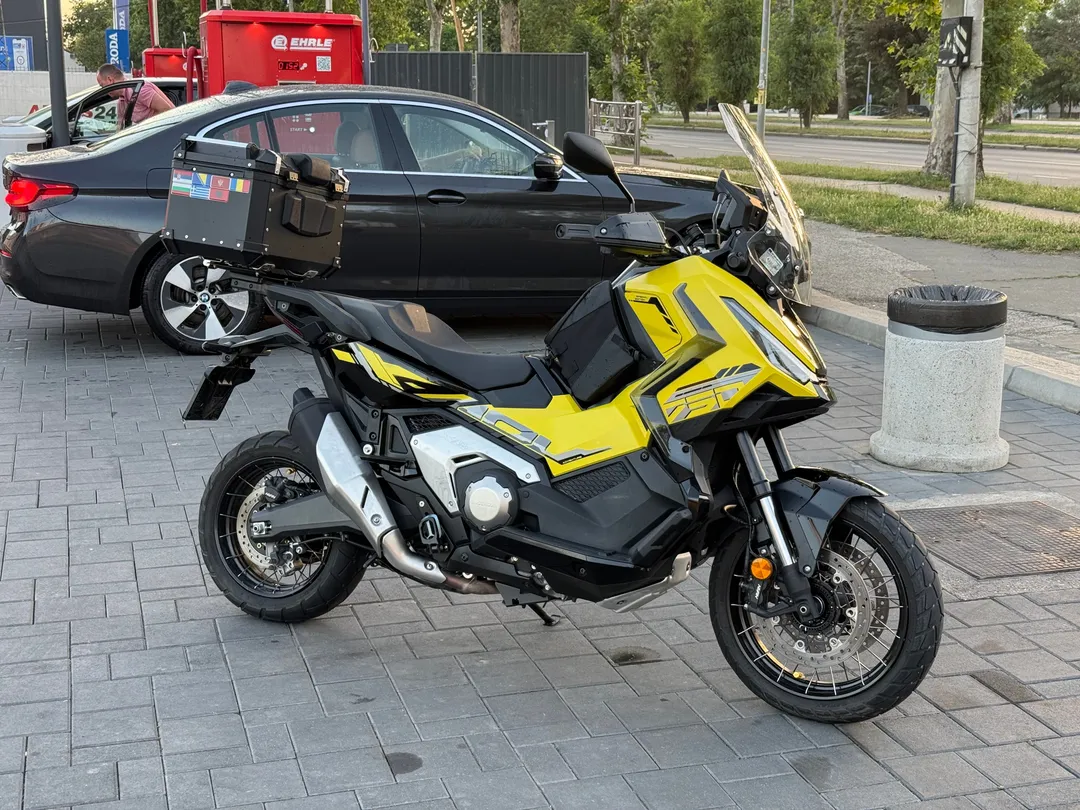 HONDA X-ADV 750 2025