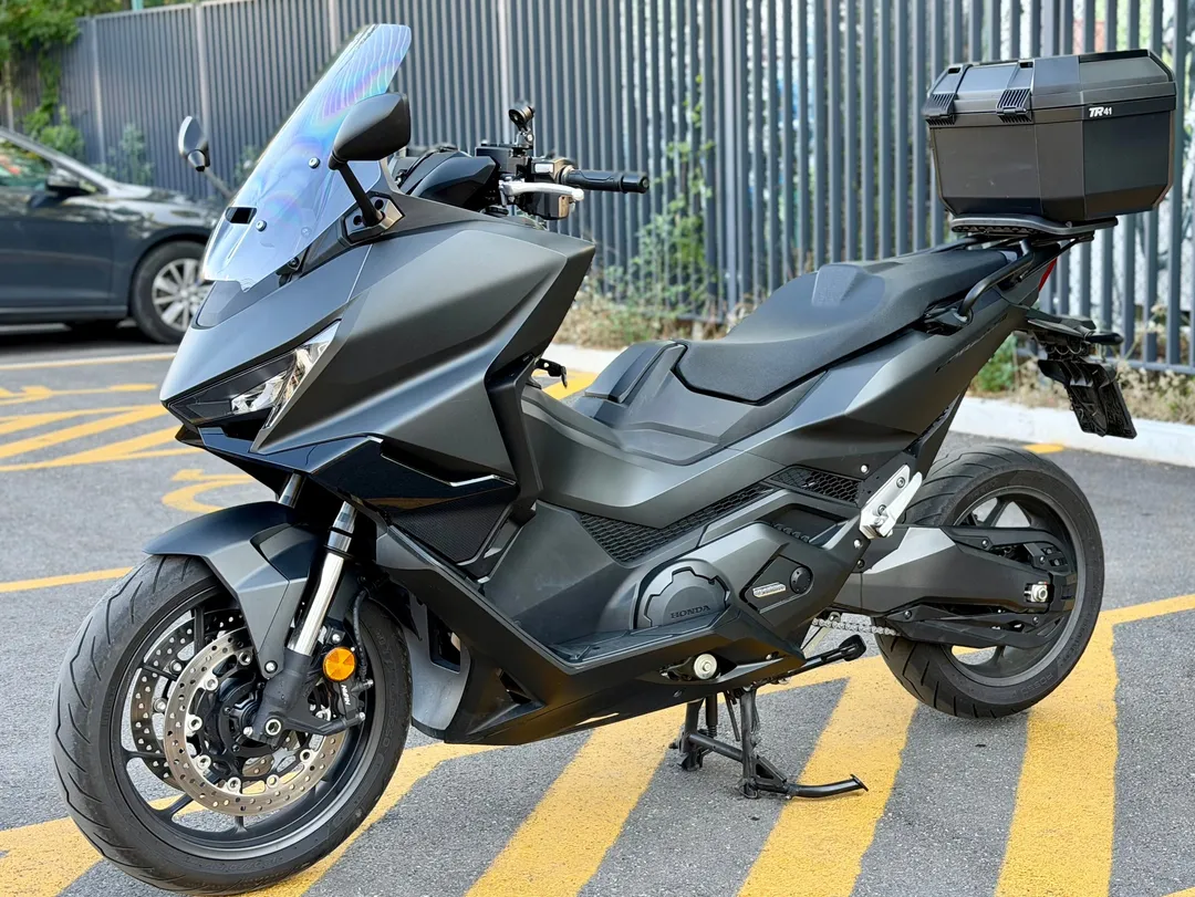 HONDA Forza 750 2026