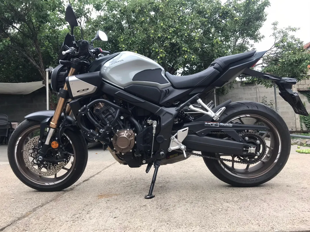 HONDA CB650R 2025