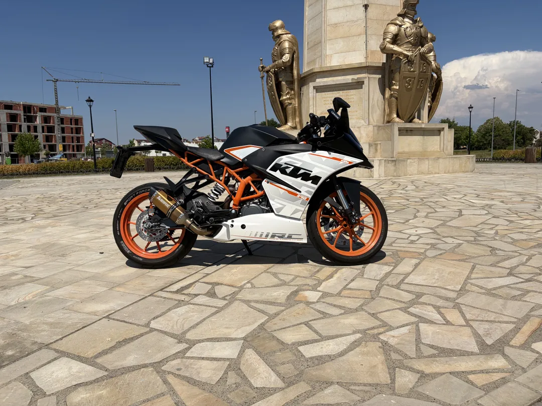 KTM RC 390 2015