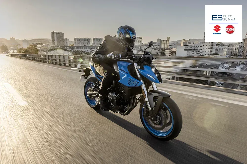 SUZUKI GSX-8S