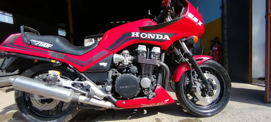 HONDA CBX750F 1985