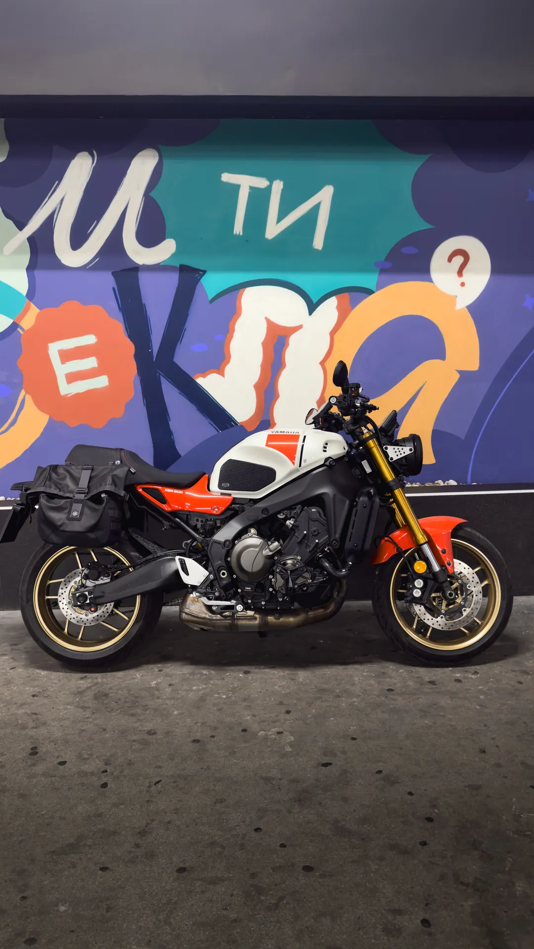 YAMAHA XSR-900 2025