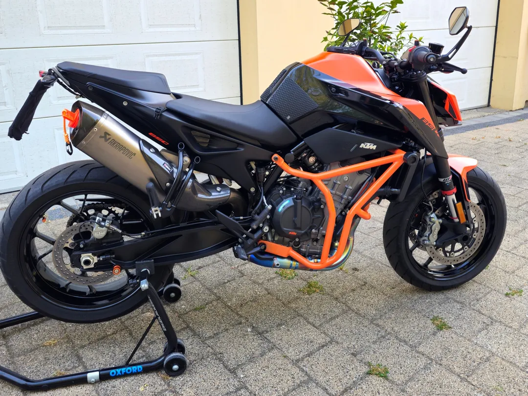 KTM 890 DUKE R 2021
