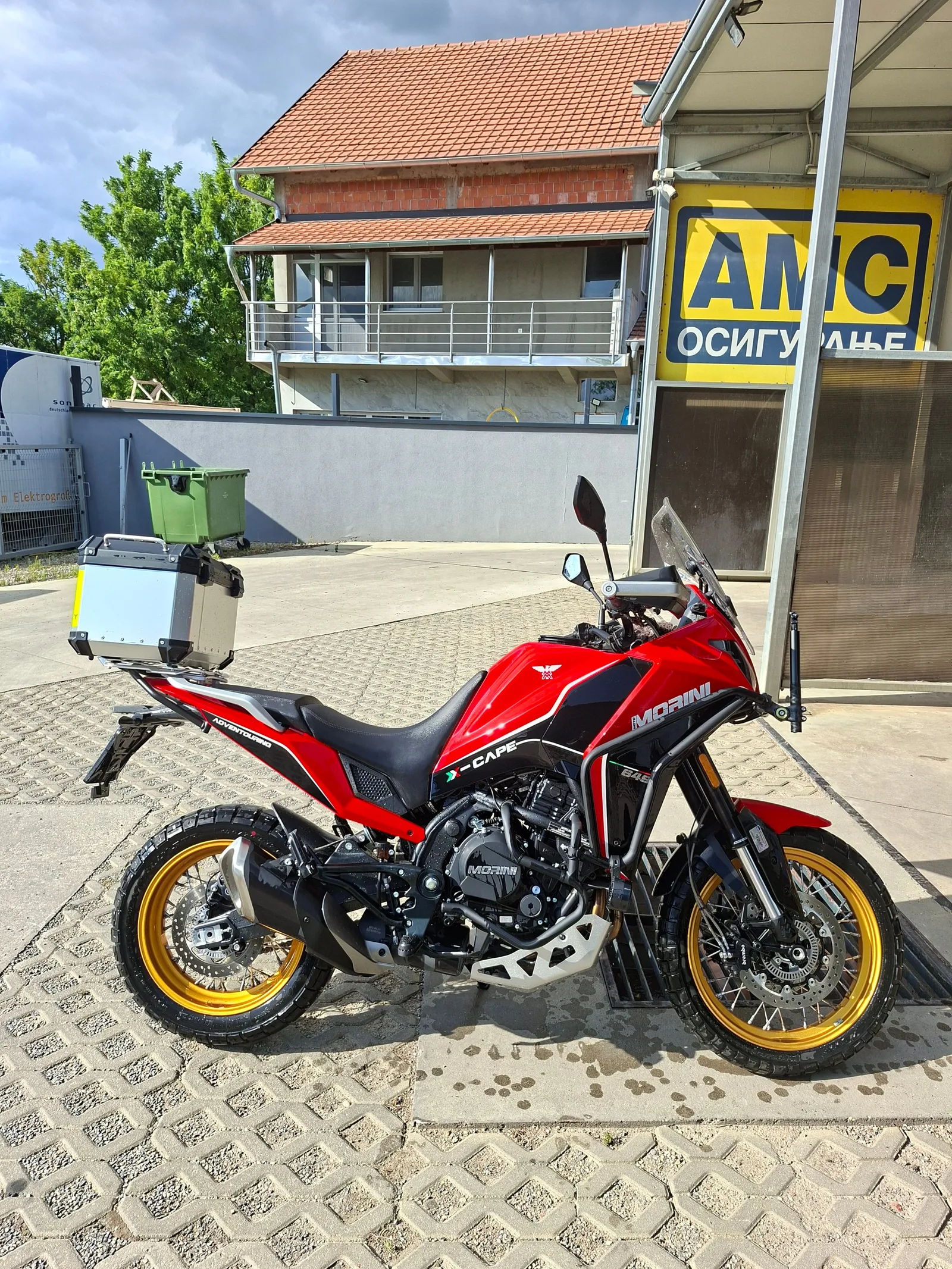 MOTO MORINI X-Cape 650