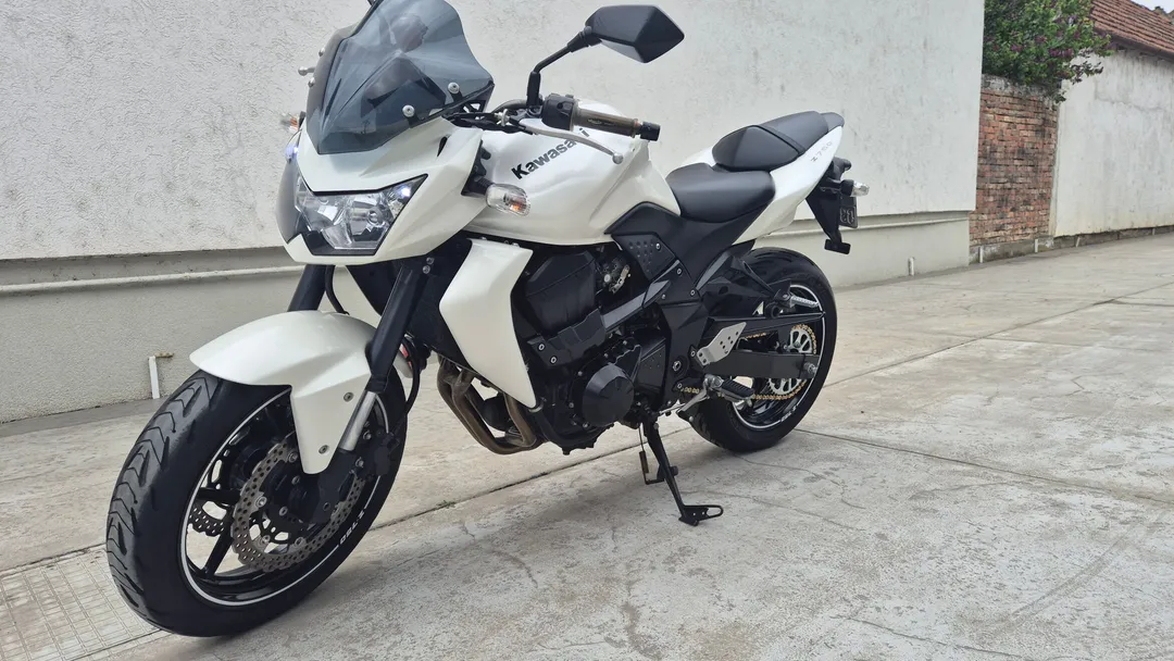KAWASAKI Z750 2011