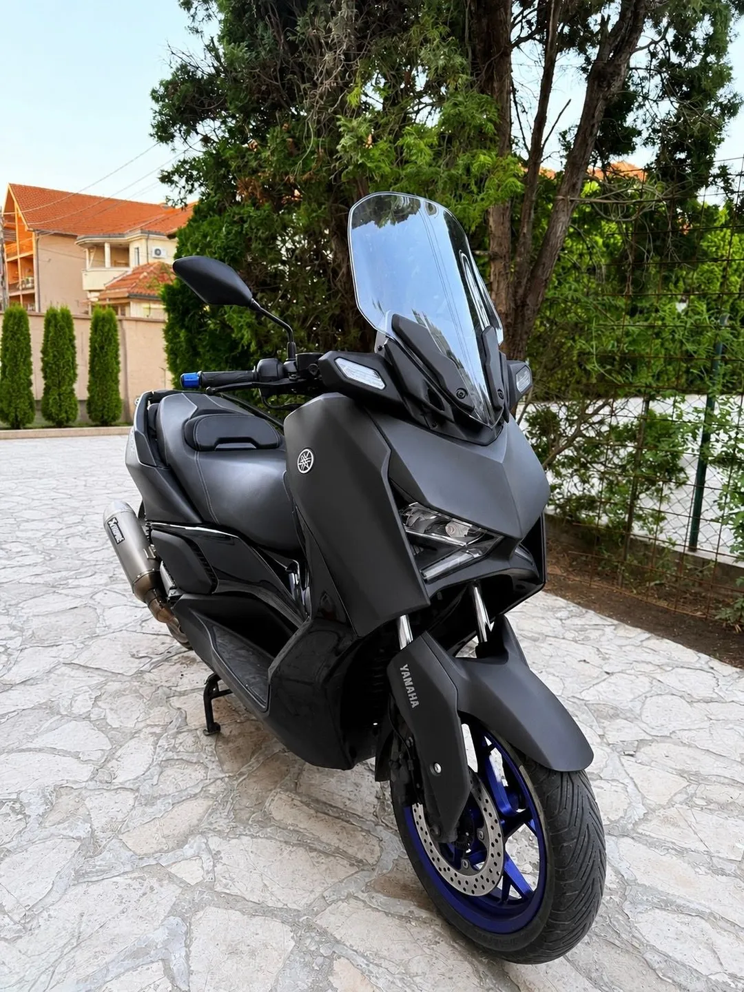 YAMAHA XMAX 300 2024