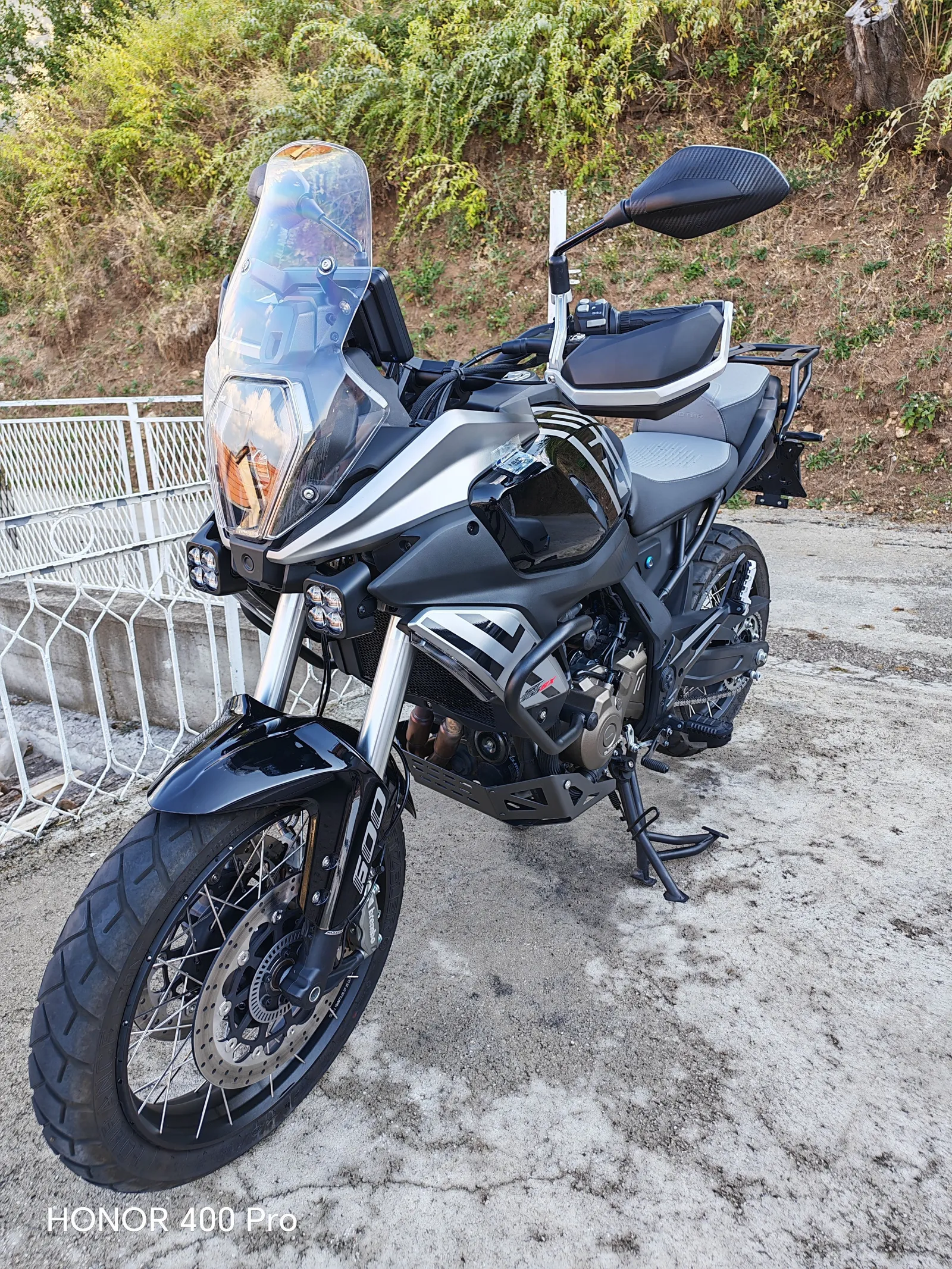 QJMOTOR SRT 600SX