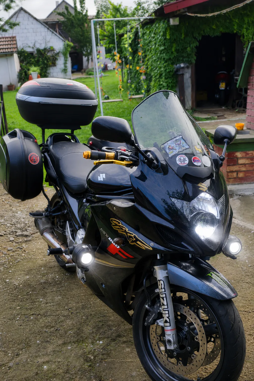 SUZUKI GSX-650F