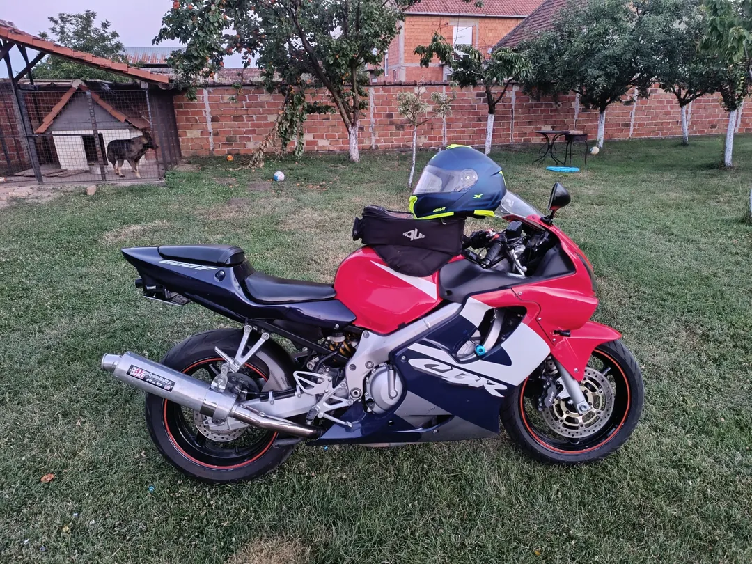 HONDA CBR600F4i Sport