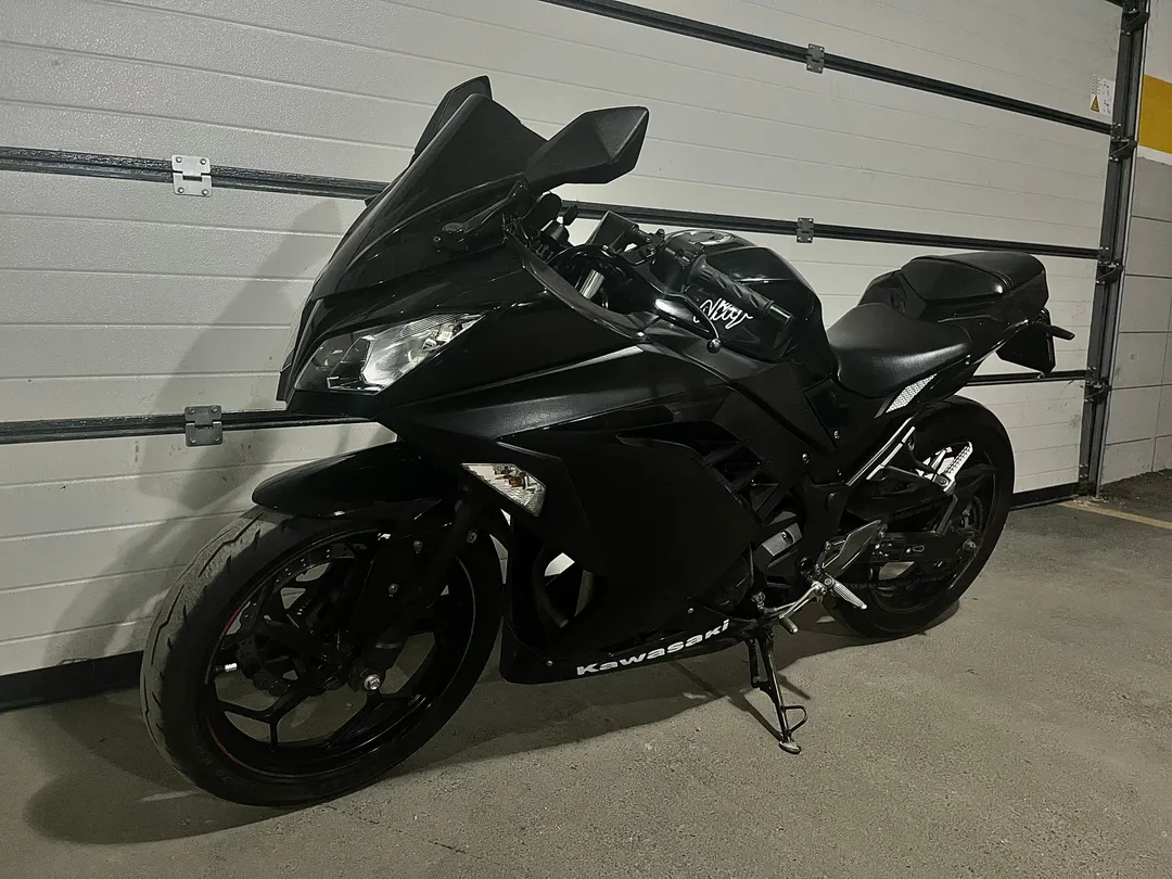 KAWASAKI Ninja 300 ABS