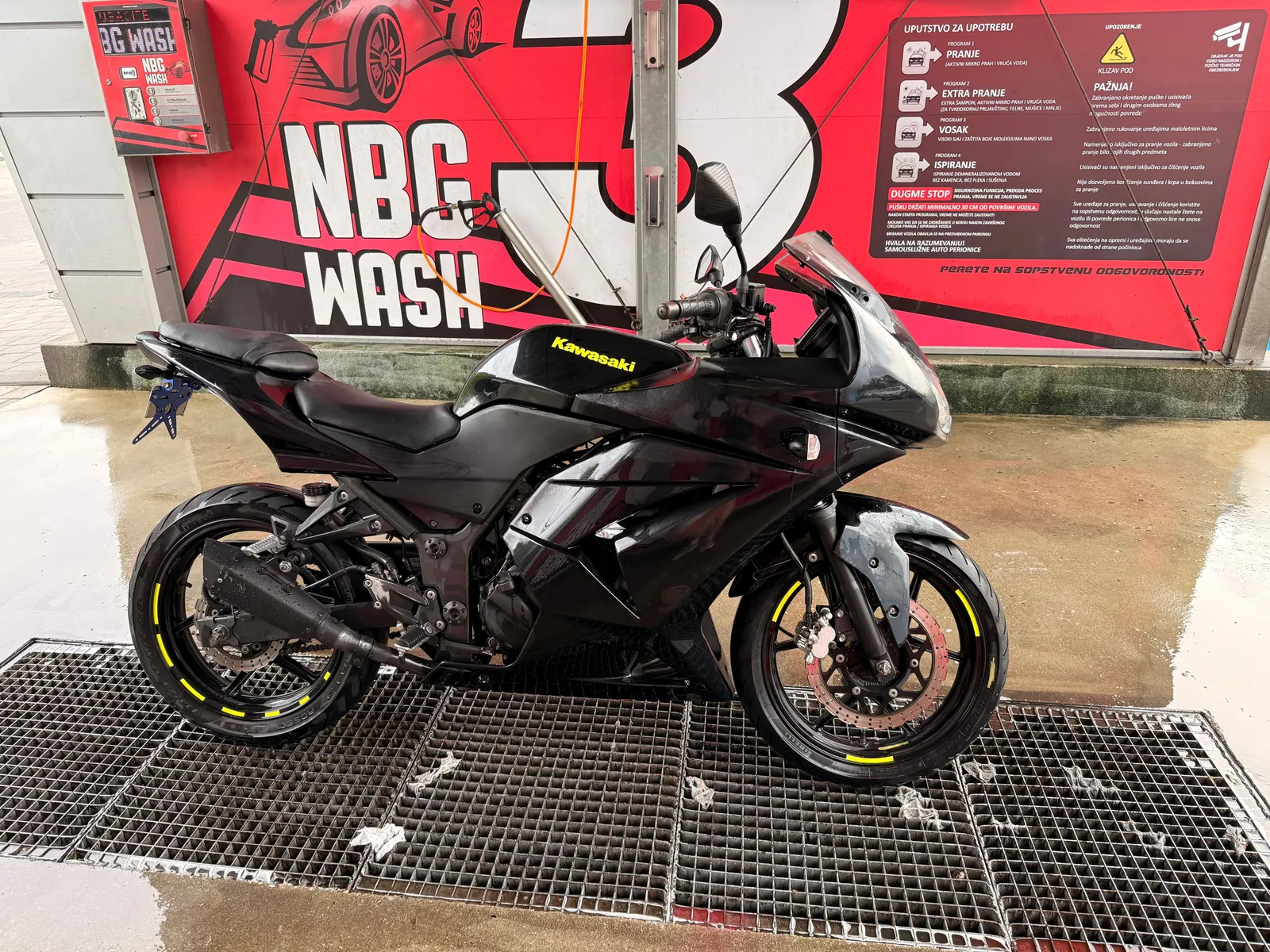 KAWASAKI Ninja 250R