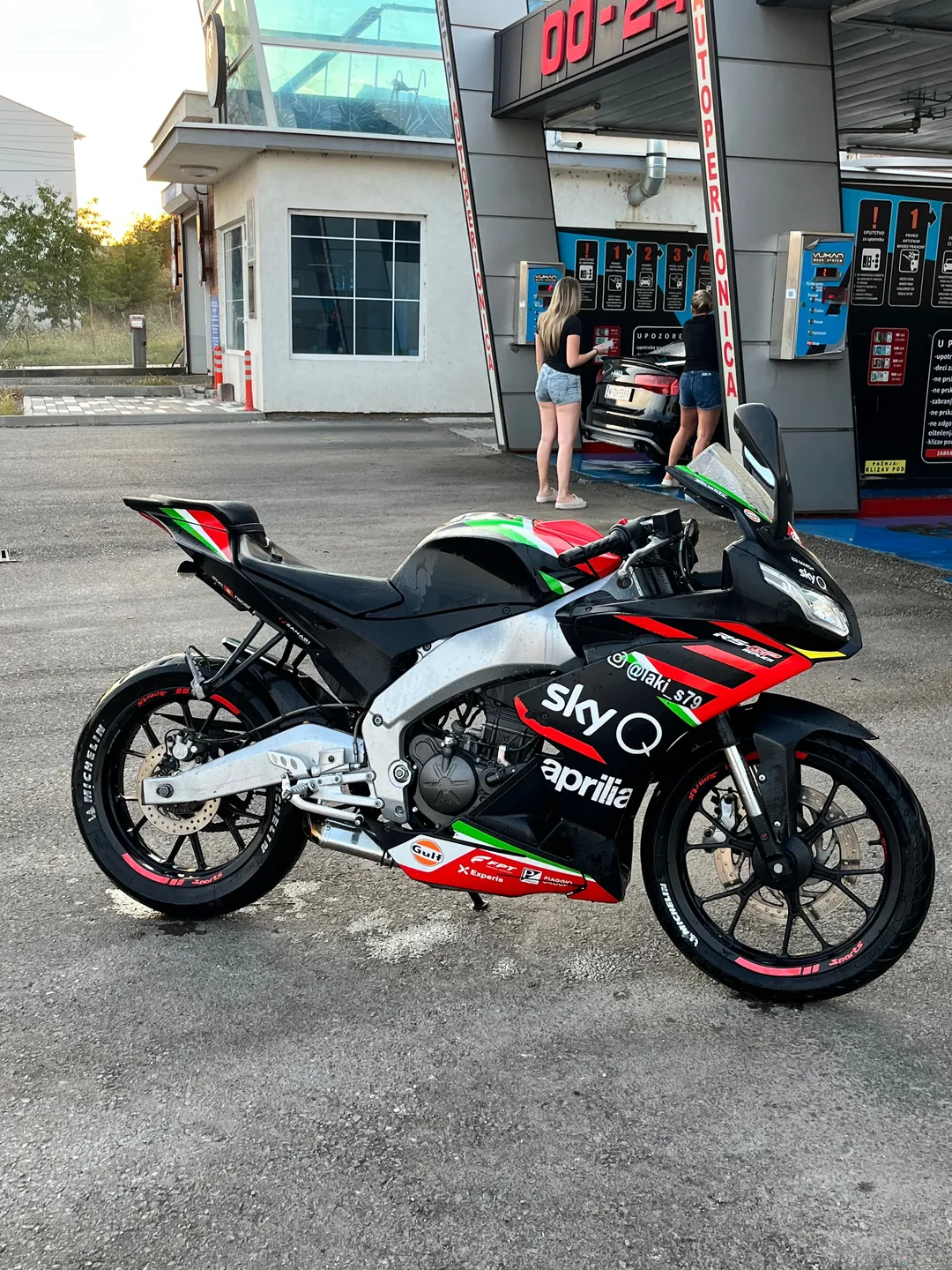 APRILIA RS4 125