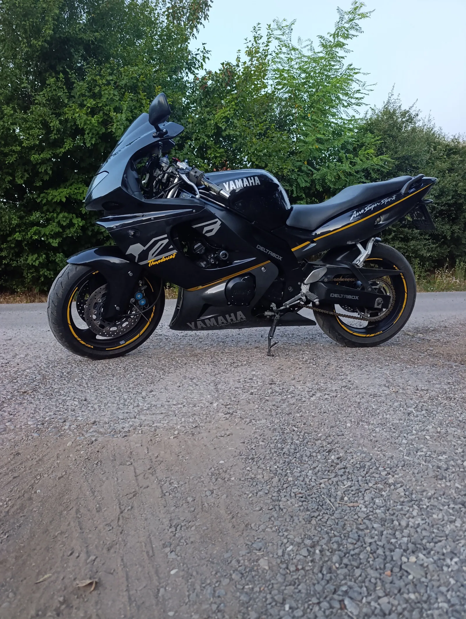 YAMAHA YZF 600 R Thundercat