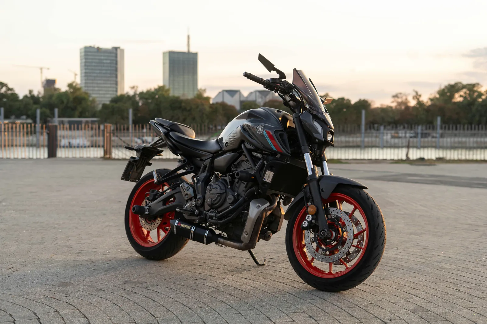 YAMAHA MT-07