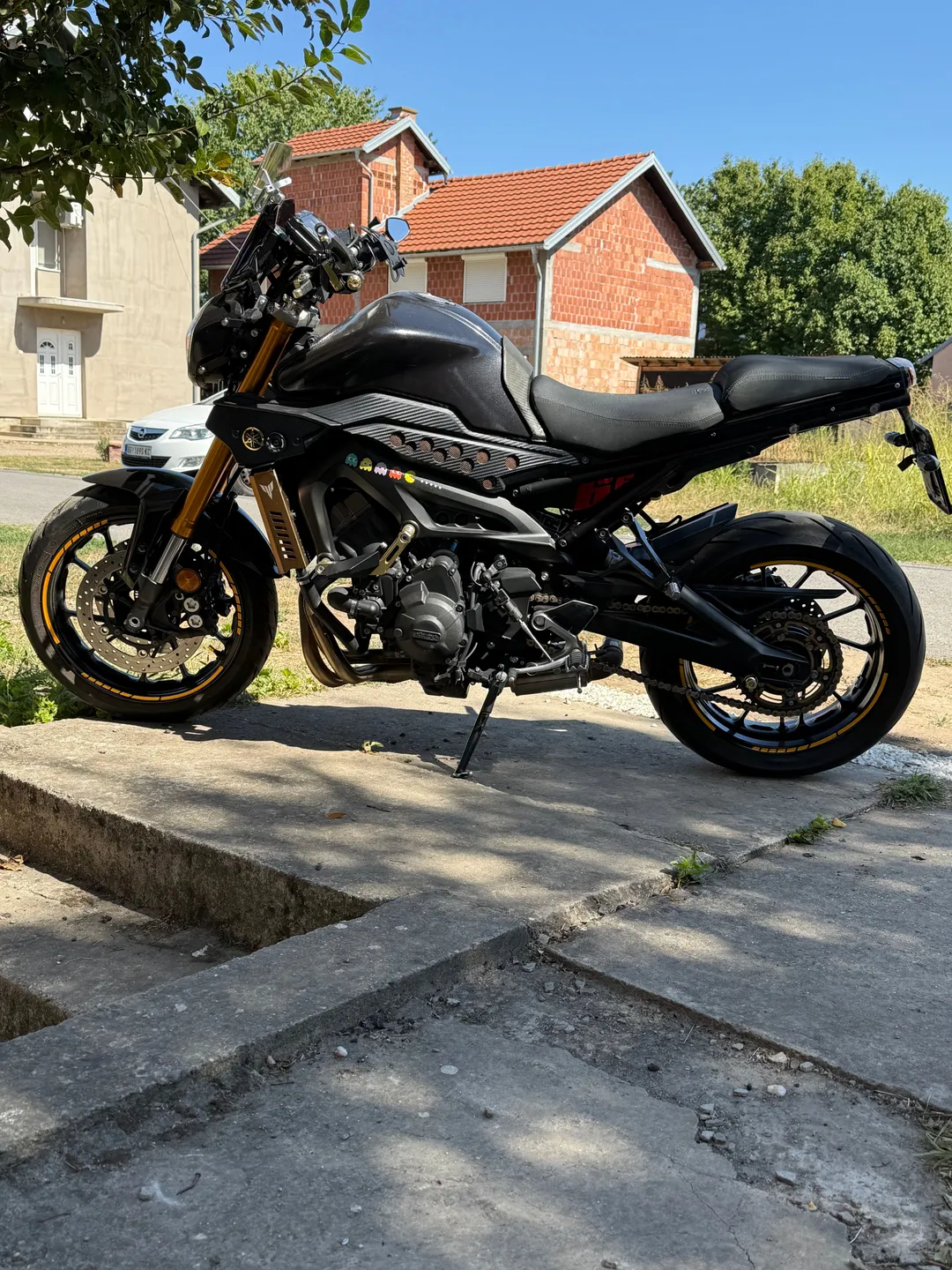 YAMAHA MT-09