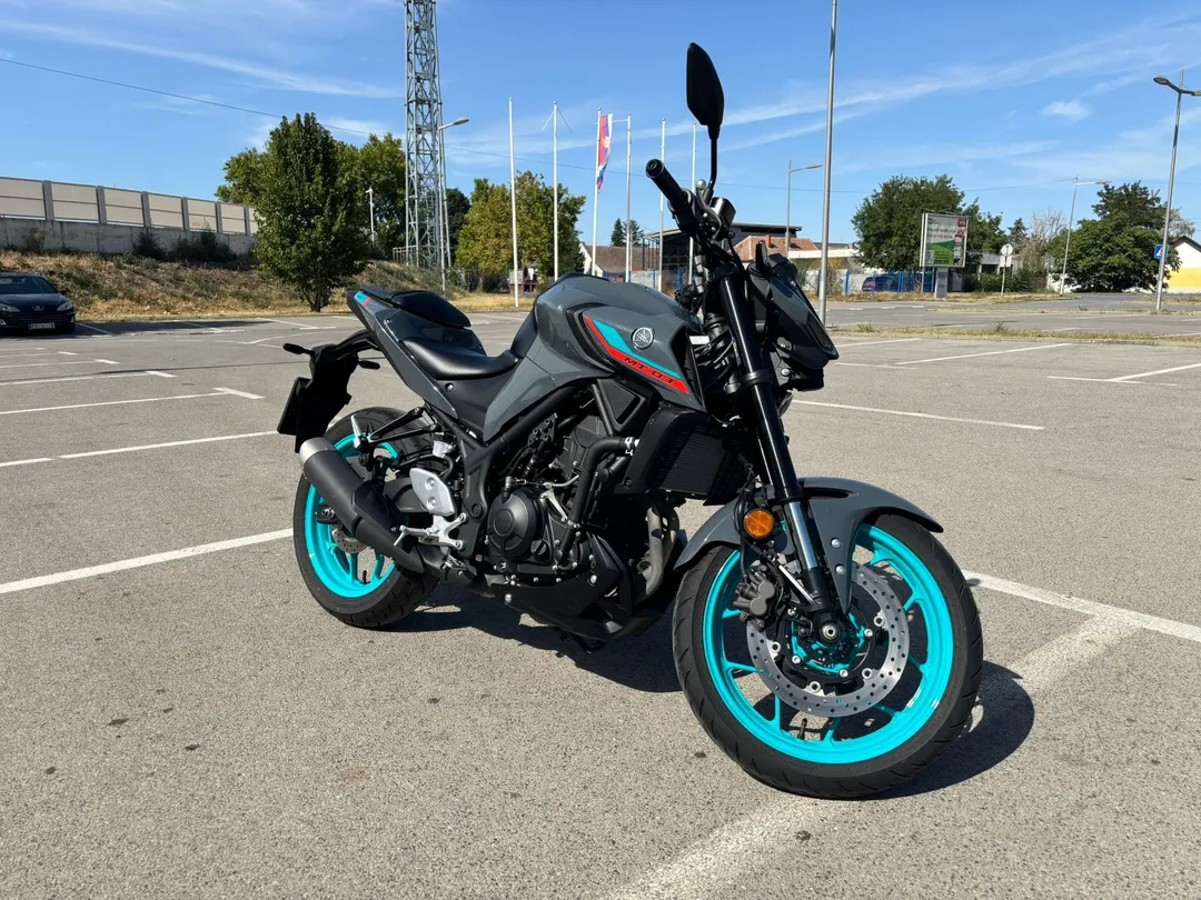 YAMAHA MT-03