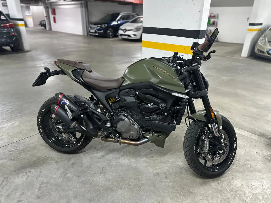 DUCATI Monster 937