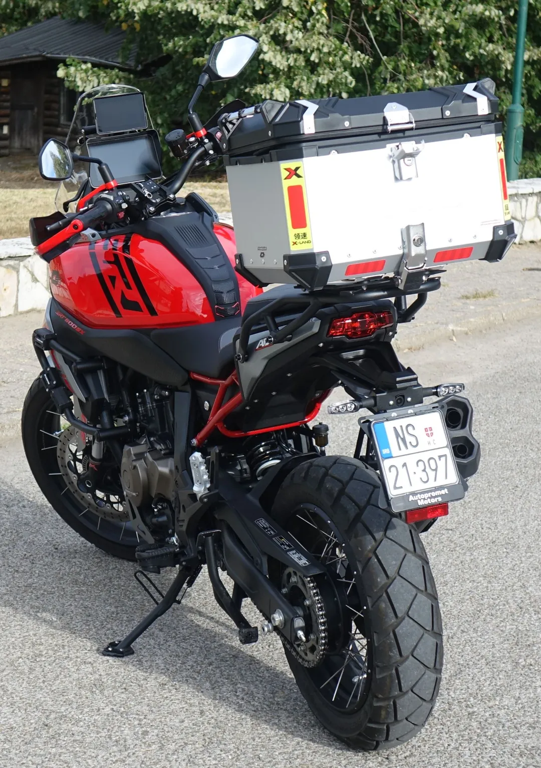 QJMOTOR SRT 600SX