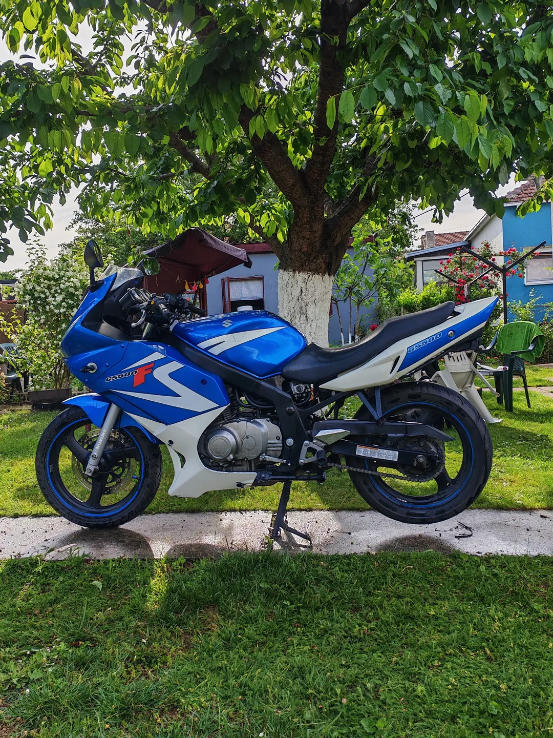 SUZUKI GS500F