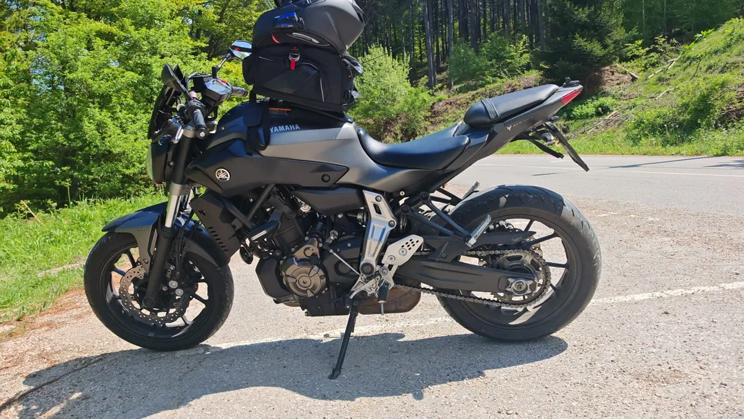 YAMAHA MT-07