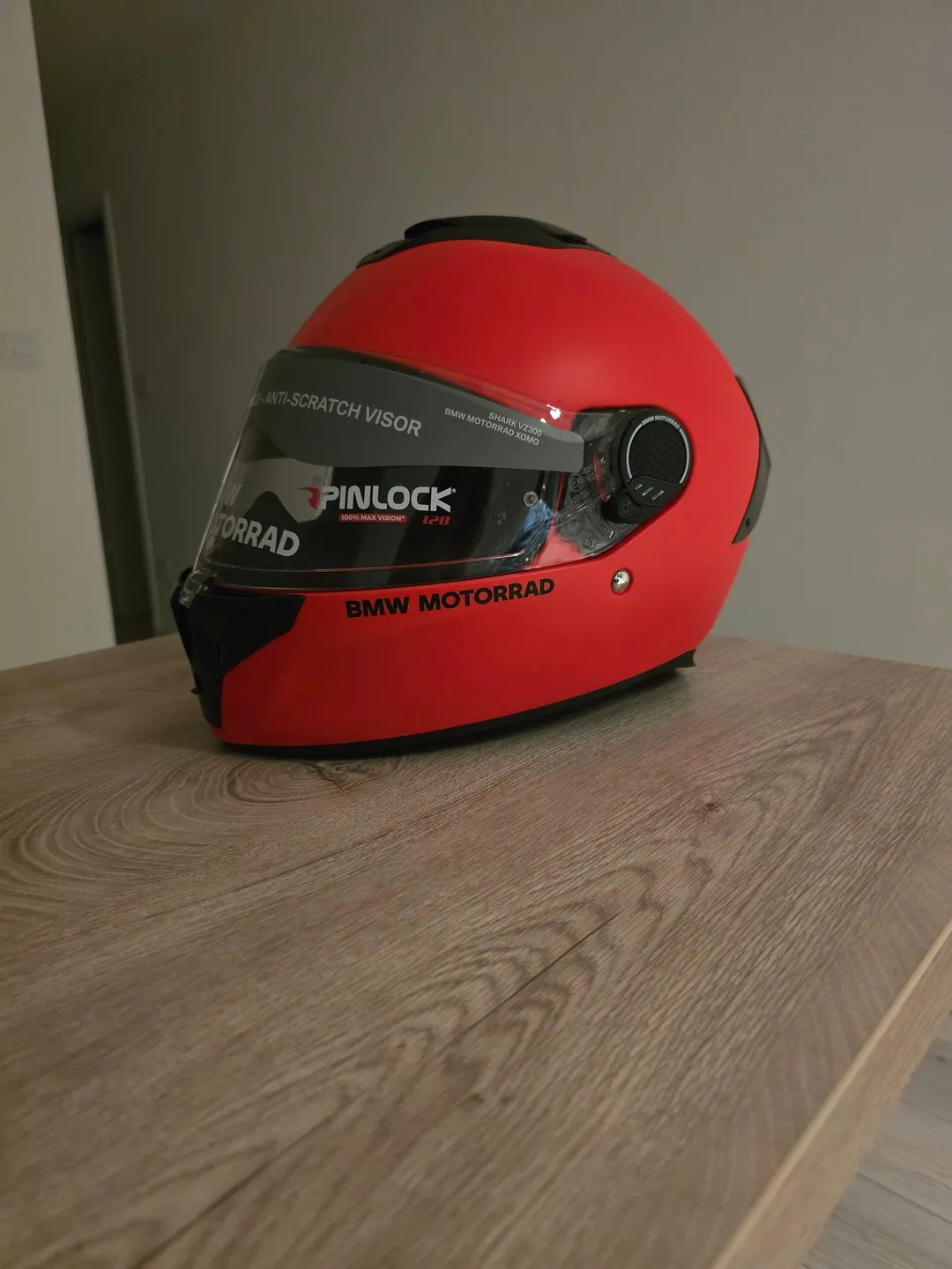 Kacige BMW Xomo Carbon