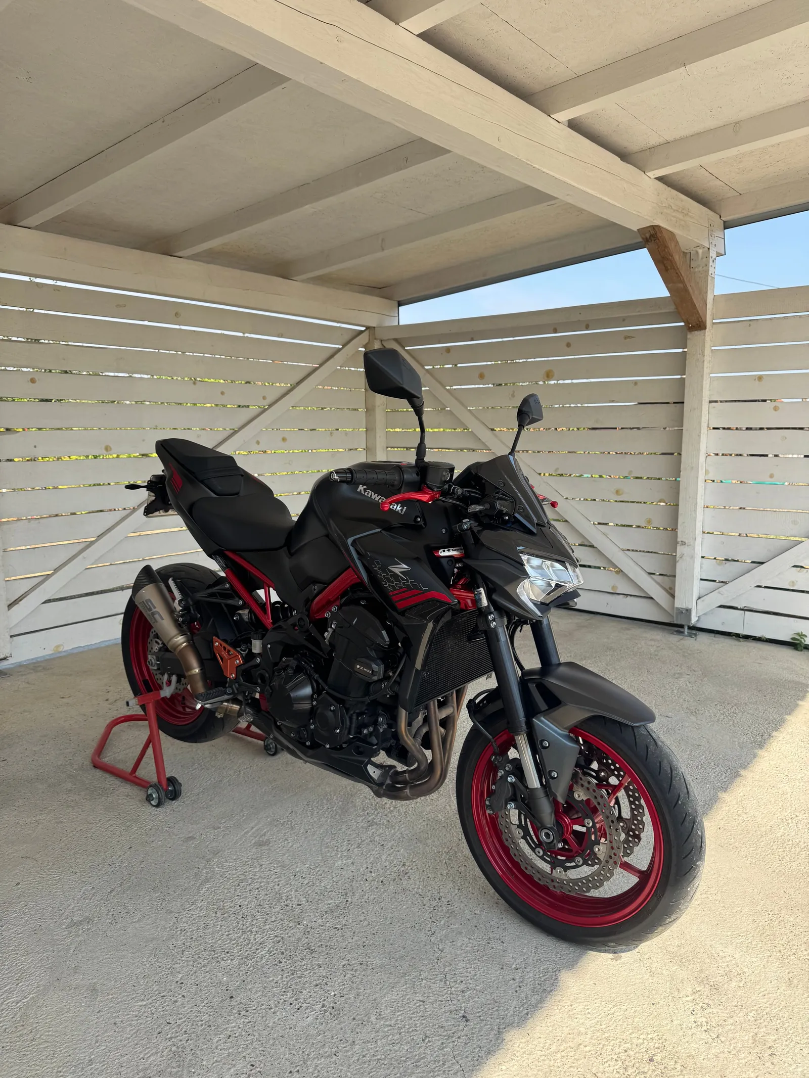 KAWASAKI Z900
