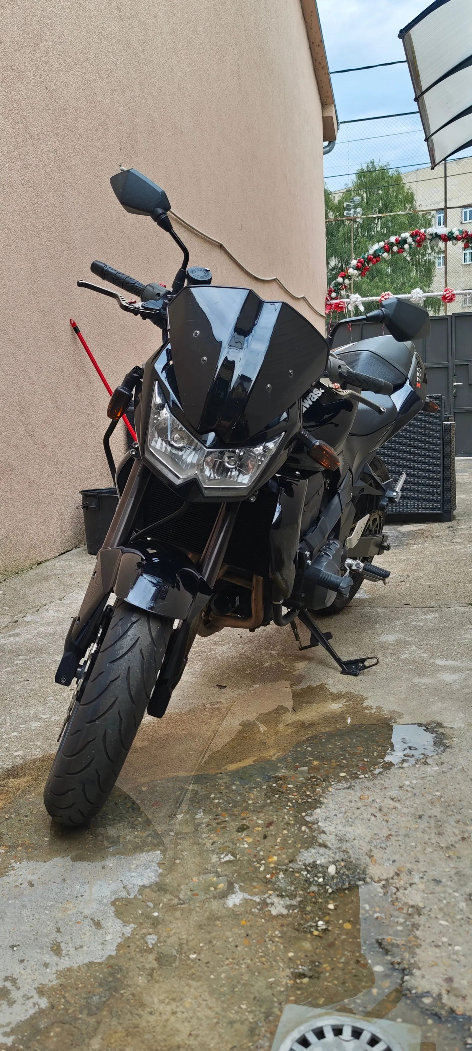 KAWASAKI Z750