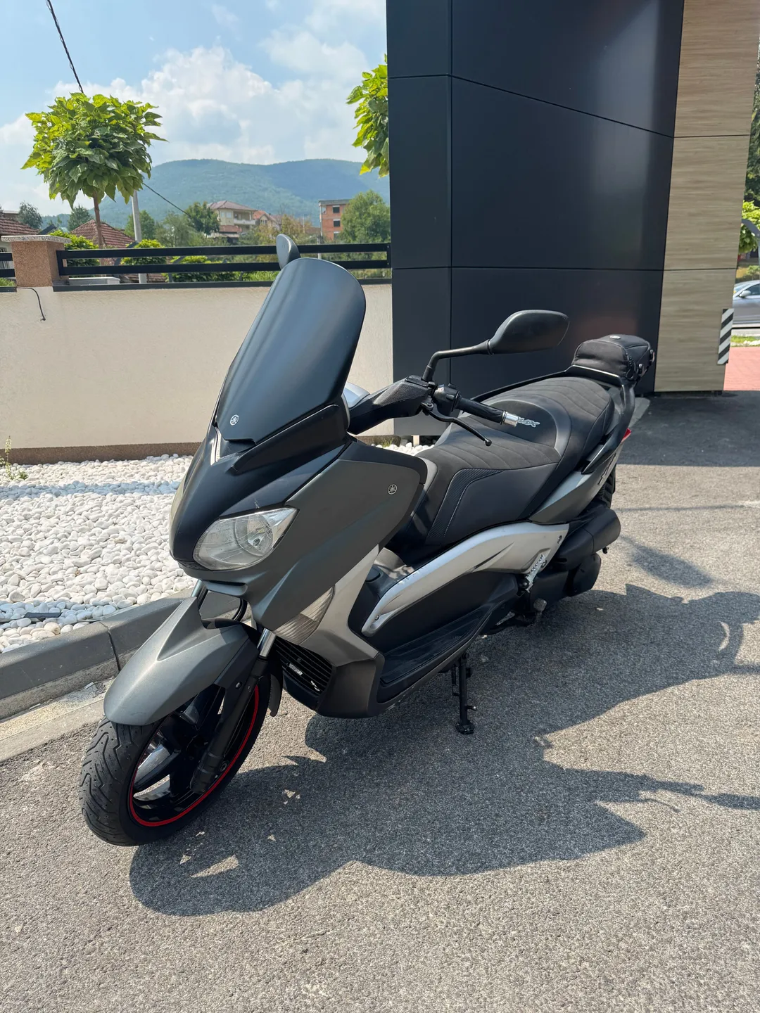 YAMAHA XMAX 250