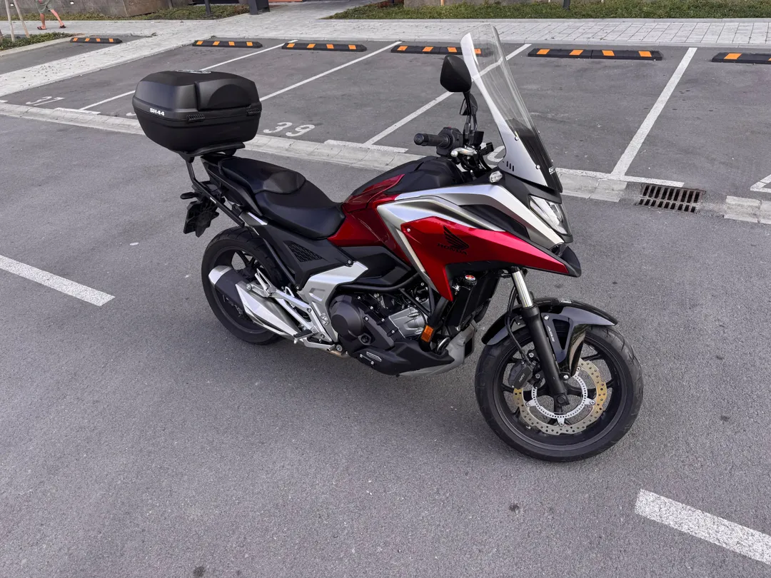 HONDA NC750X DCT