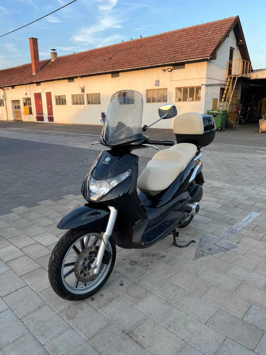 PIAGGIO Beverly 250