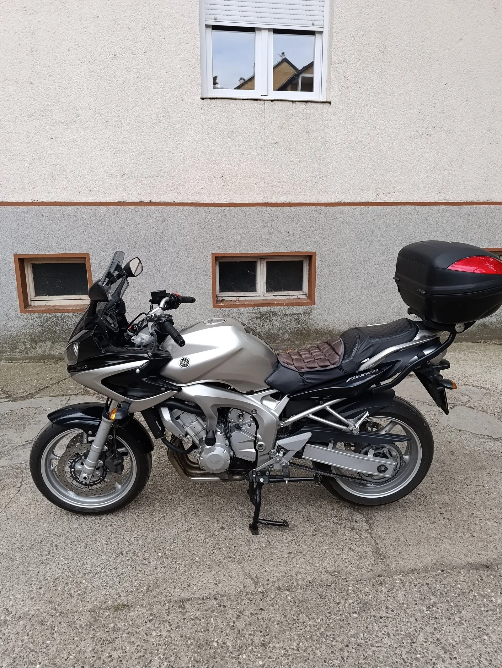 YAMAHA FZ600 Fazer